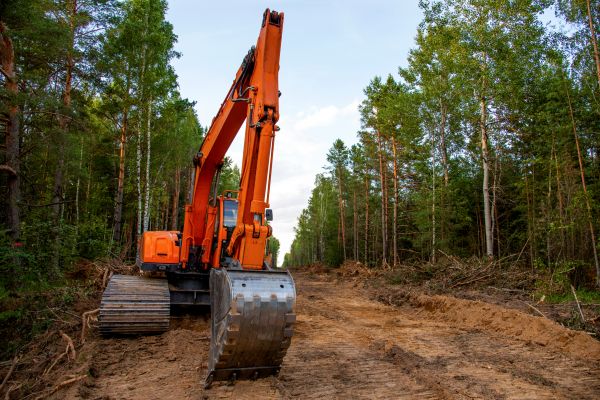 Cost of Backhoe Land Clearing in Jefferson City